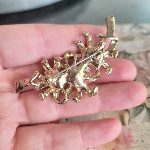 Brooch Women Vintage Modernist Gold Tone Abstract Coral Style Lapel Brooch - Picture 8 of 10